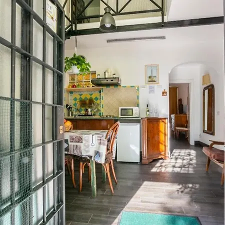 Ave Cesare Apartment