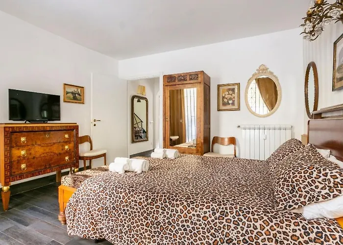 Ave Cesare Appartamento Roma