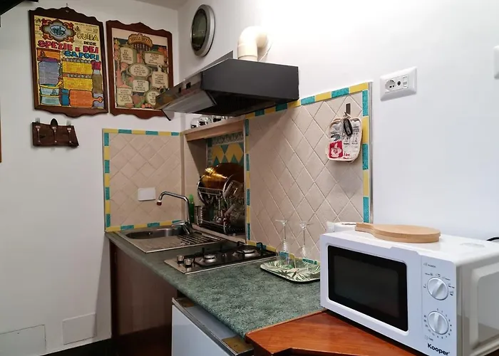 Ave Cesare Lejlighed